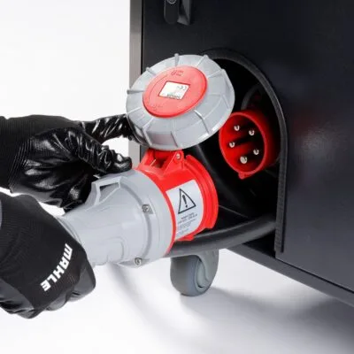 E-HEALTH Charge : الحل الأمثل لتشخيص بطاريات المركبات الكهربائية