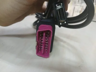 كابل تشخيص الأعطال من CARMAN OBD-II(DLC) 16-Pin صورة قريبة كابل تشخيص الأعطال من CARMAN OBD-II(DLC) 16-Pin صورة قريبة