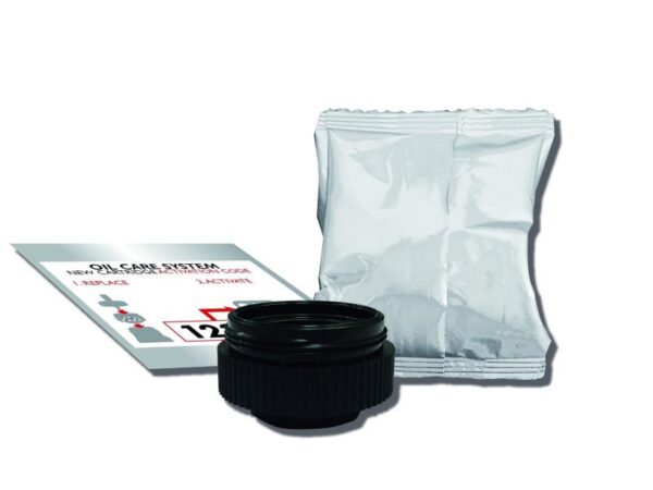 hermetic-cartridge-for-oil-bottle-and-tracer-5.jpg Oil Care Cartridge