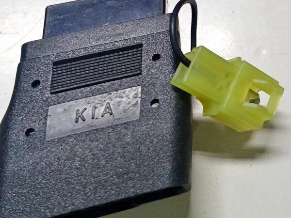 image1-2.jpeg Mazda adapter (6p+1p)